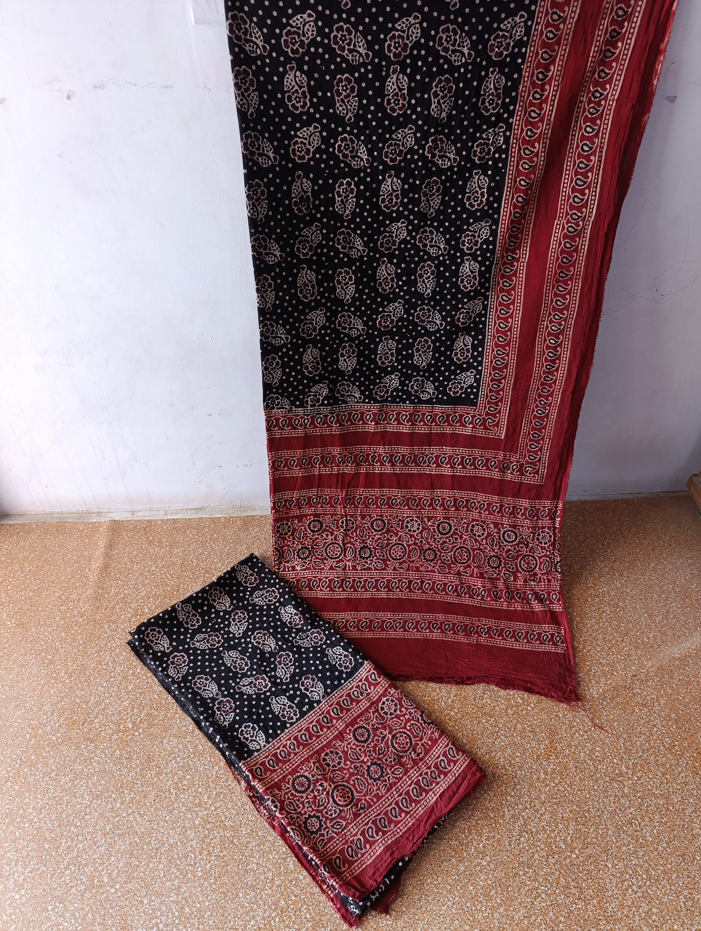 Two Tone - black