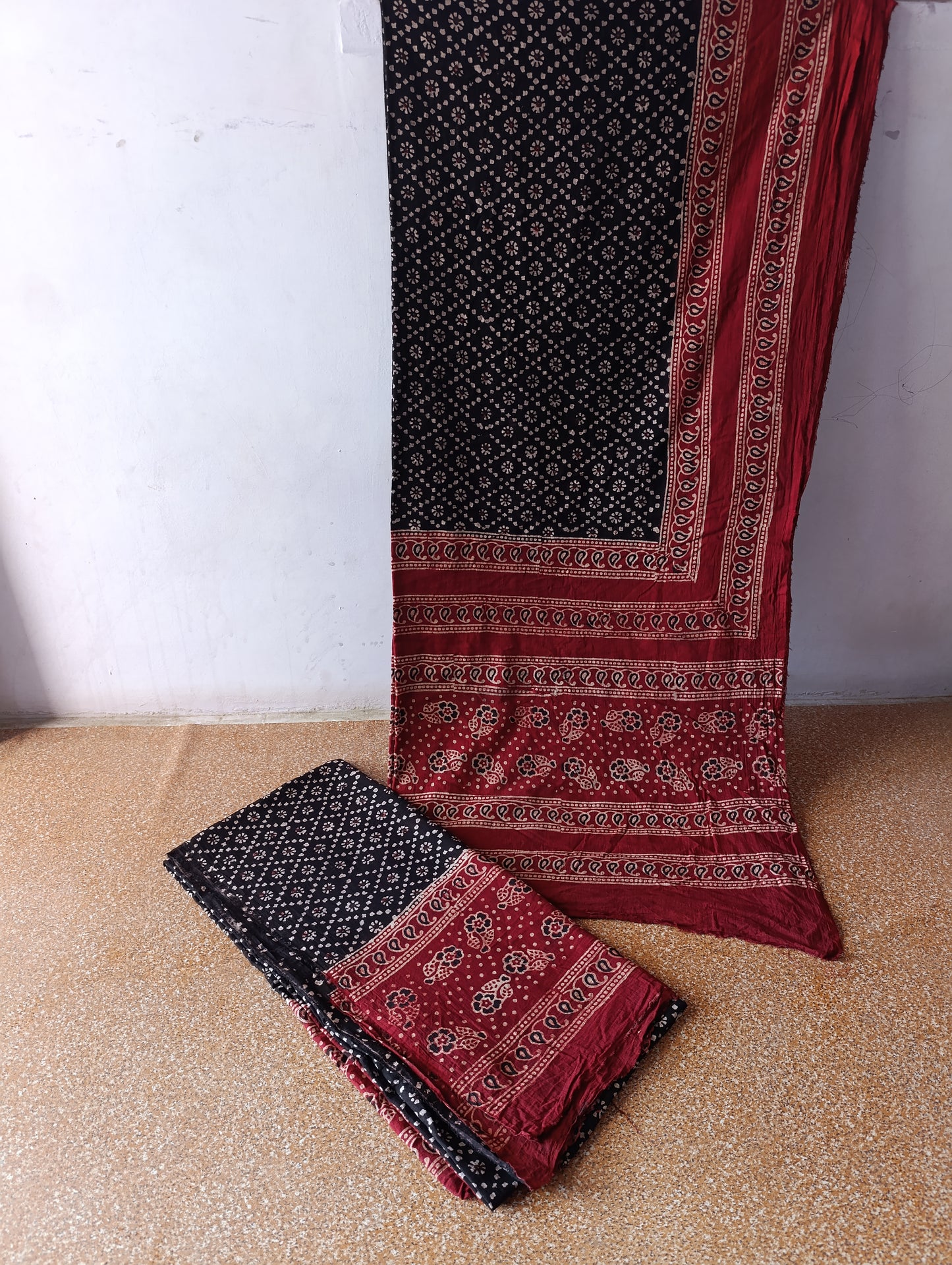 Two Tone - black
