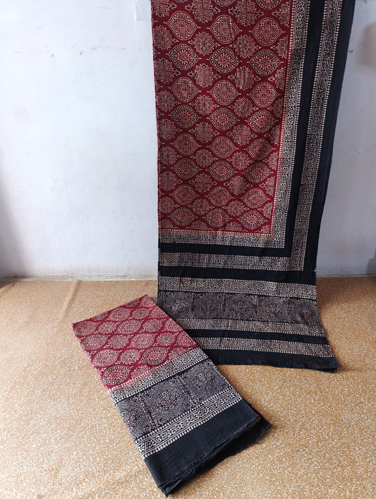 Two Tone maroon